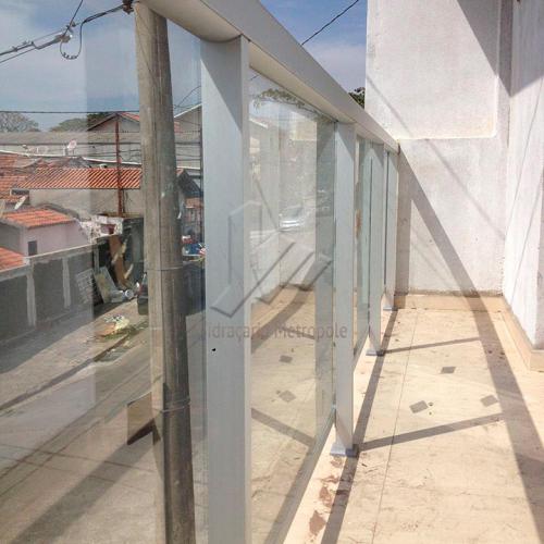 Guarda-corpo em vidro